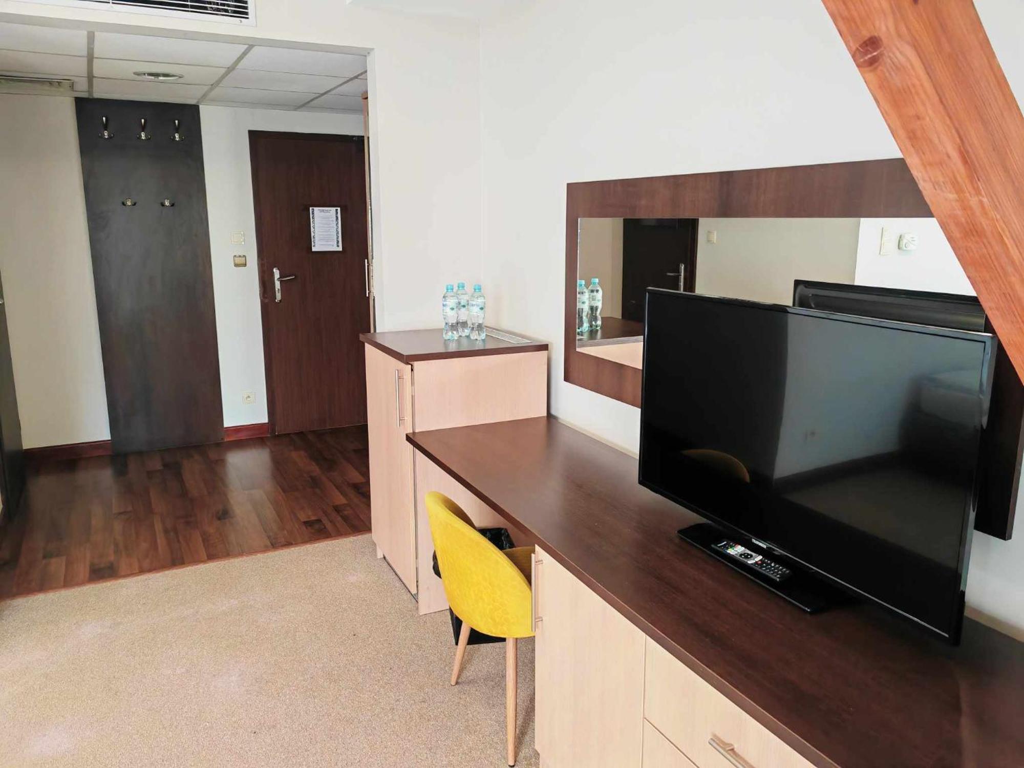 Maka I Magia Obiady Domowe Hotel Zambrow Esterno foto